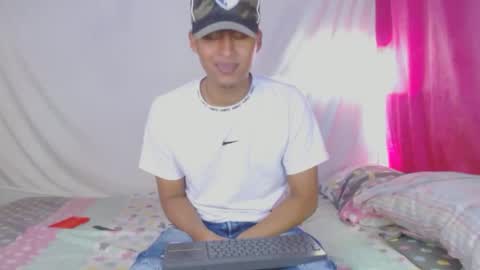 david_efrem online show from February 19, 2025, 9:58 pm