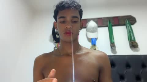 Snapshot of david_hot44 chatting on June 5, 2026, 6:52 am david_hot44 online show from June 5, 2026, 6:52 am