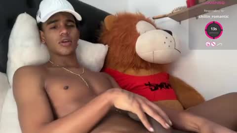 david_hot44 online show from July 28, 2026, 7:39 pm