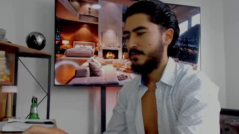 Hey im David that loves to explore and speak their fantasies. Very open talktative and nice. Feel free to chat with me online show from January 7, 2025, 2:41 pm
