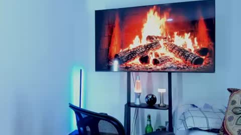 Snapshot of david_johnson372 chatting on July 16, 2026, 10:21 am Hey im David that loves to explore and speak their fantasies. Very open talktative and nice. Feel free to chat with me online show from July 16, 2026, 10:21 am