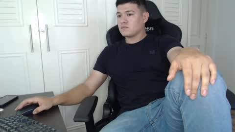 david smit online show from January 14, 2025, 7:00 pm