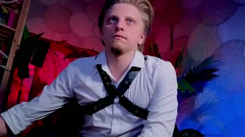 Vincente online show from April 16, 2026, 9:39 pm