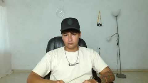 Snapshot of davidbless chatting on June 3, 2026, 5:51 pm David Bless online show from June 3, 2026, 5:51 pm