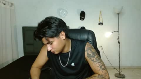 Snapshot of davidbless chatting on June 19, 2026, 2:49 am David Bless online show from June 19, 2026, 2:49 am