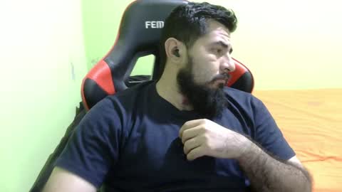 Snapshot of daviddelz chatting on December 25, 2024, 8:07 am David online show from December 25, 2024, 8:07 am