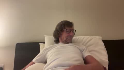 davidfoxy20 online show from October 14, 2025, 11:05 pm