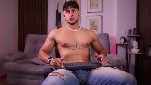 Davies brown    schedule 12pm to 5pm col time online show from November 22, 2025, 10:42 pm