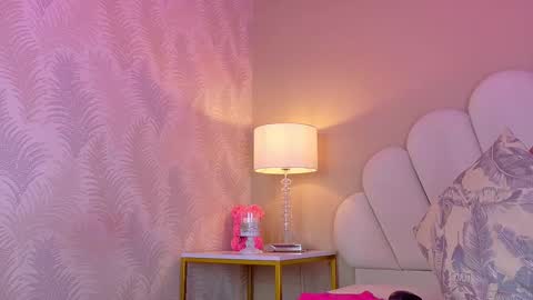 Snapshot of davinna_fox chatting on November 20, 2025, 11:32 am Valentina Gomez online show from November 20, 2025, 11:32 am