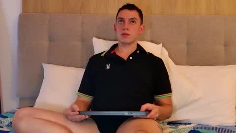 Snapshot of davinson_01 chatting on February 5, 2026, 5:34 am Davinson online show from February 5, 2026, 5:34 am