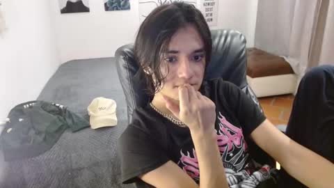 Snapshot of davoxer chatting on October 24, 2025, 3:14 am davoxer online show from October 24, 2025, 3:14 am