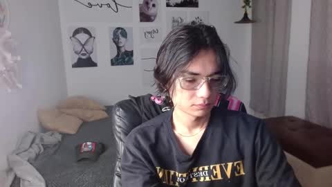 Snapshot of davoxer chatting on November 9, 2025, 3:49 am davoxer online show from November 9, 2025, 3:49 am