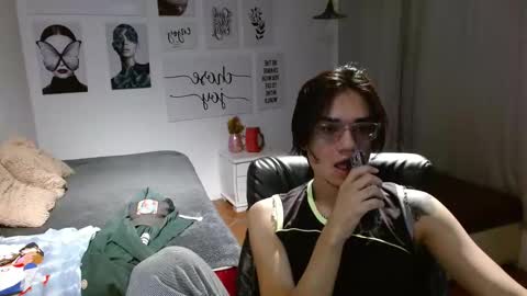 Snapshot of davoxer chatting on November 22, 2025, 2:10 am davoxer online show from November 22, 2025, 2:10 am