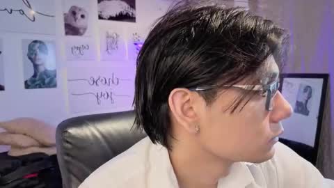 davoxer online show from March 22, 2026, 4:27 am