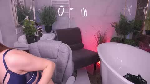 DawnGwin      Sasha online show from April 17, 2026, 12:19 pm