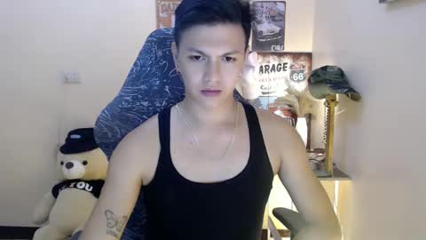 Snapshot of dax_x chatting on January 19, 2025, 1:32 am JC LOVER BOY online show from January 19, 2025, 1:32 am