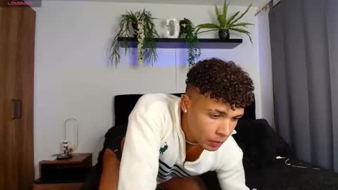 Snapshot of daxcollins11 chatting on November 18, 2025, 6:12 pm DAX online show from November 18, 2025, 6:12 pm