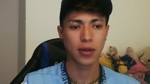 Snapshot of daxonreyy_ chatting on April 3, 2026, 5:49 am Daxon online show from April 3, 2026, 5:49 am