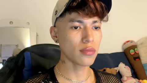 Snapshot of daxonreyy_ chatting on May 30, 2026, 7:49 am Daxon online show from May 30, 2026, 7:49 am
