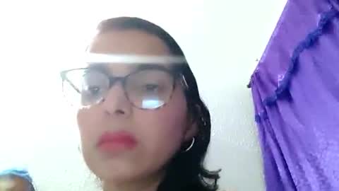 dayana_cruz online show from November 19, 2025, 5:51 am