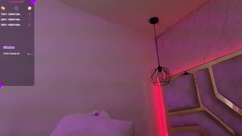 dayana_harlow2 online show from November 4, 2025, 8:08 pm