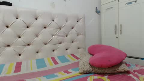 Snapshot of dayanats15 chatting on February 27, 2025, 4:53 pm instagram catherin dayana reina online show from February 27, 2025, 4:53 pm