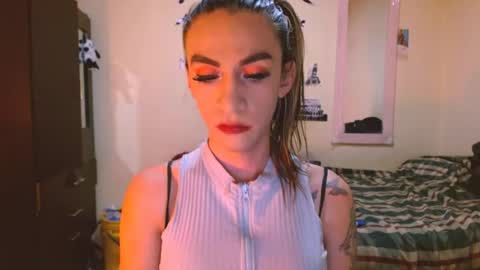 dayanna_01_ online show from May 12, 2026, 4:48 pm