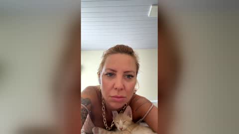 Snapshot of dayoff592388 chatting on April 16, 2026, 3:13 pm dayoff592388 online show from April 16, 2026, 3:13 pm