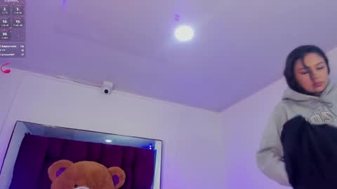 Snapshot of dayra_angels chatting on December 21, 2024, 7:24 am DAYRA ANGELS online show from December 21, 2024, 7:24 am