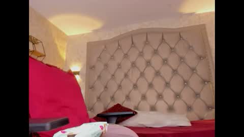 Snapshot of dayra_angels chatting on February 19, 2025, 1:51 am DAYRA ANGELS online show from February 19, 2025, 1:51 am