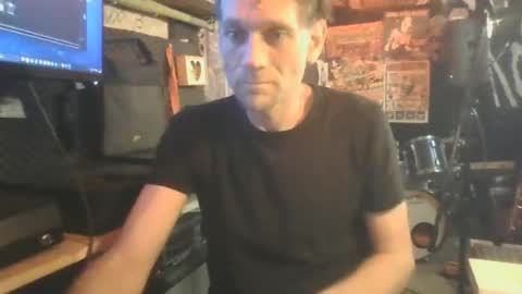 daze592268 online show from June 16, 2026, 11:02 am