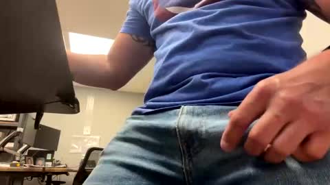 dblum75 online show from April 27, 2026, 10:35 am