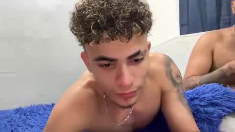 dcollins_ online show from November 2, 2025, 1:19 am