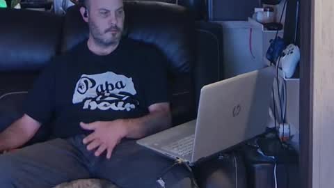 want girl to play with me online show from November 2, 2025, 4:42 pm