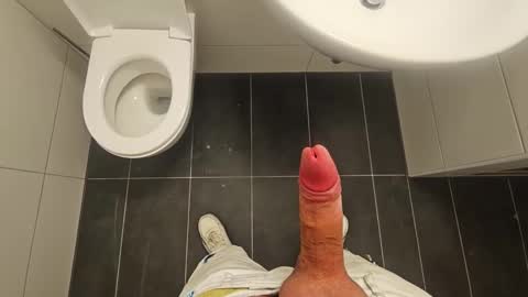 ddstyler2 online show from March 1, 2025, 5:42 am