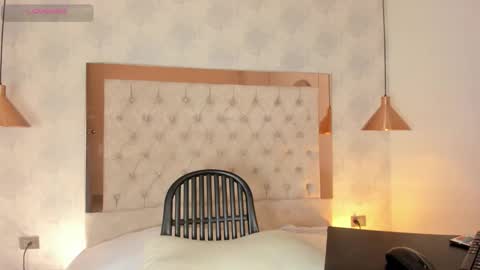 Snapshot of dea_athenea chatting on October 29, 2025, 9:27 pm dea_athenea online show from October 29, 2025, 9:27 pm