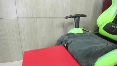 Snapshot of deanlek chatting on January 25, 2025, 1:10 am Dean online show from January 25, 2025, 1:10 am