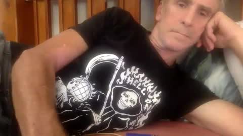 deanofflove2210 online show from December 4, 2024, 10:02 am