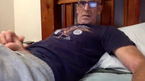 deanofflove2210 online show from December 21, 2024, 10:28 am