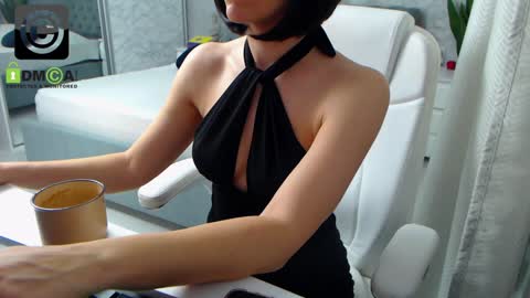 Elly online show from December 6, 2024, 8:37 am