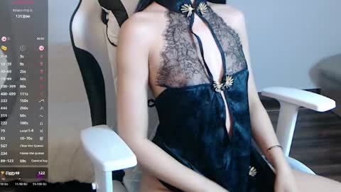 Snapshot of dearwy_ chatting on May 20, 2026, 6:03 pm dearwy_ online show from May 20, 2026, 6:03 pm