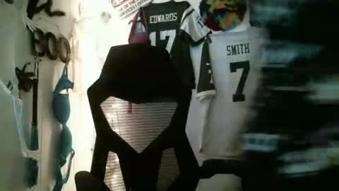 DEBBIE online show from October 16, 2025, 10:16 am