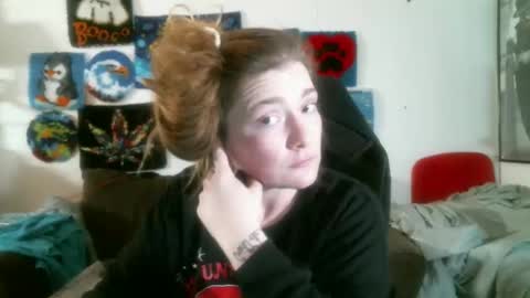 DEBBIE online show from February 13, 2026, 3:02 am