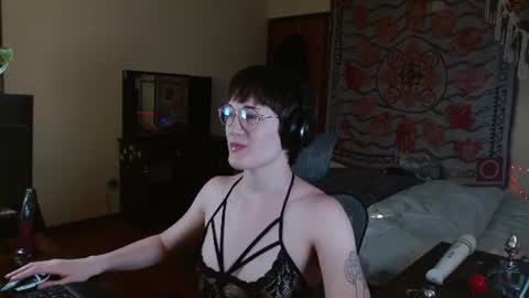 decemberholiday online show from July 28, 2026, 11:48 pm