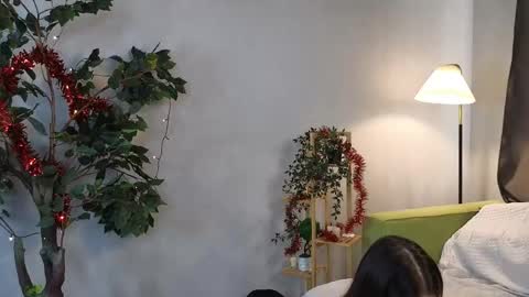 Snapshot of dedracalamity chatting on January 15, 2026, 8:41 am Lily online show from January 15, 2026, 8:41 am