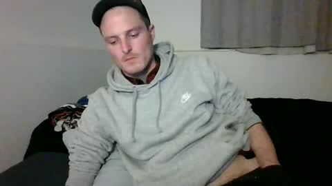 Dee4dayz online show from April 19, 2026, 3:06 am