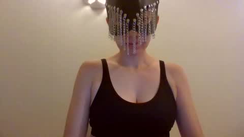 Dee Breeze online show from September 23, 2025, 12:46 am