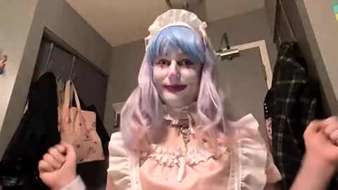 deedeequeen420 online show from October 14, 2025, 7:58 pm