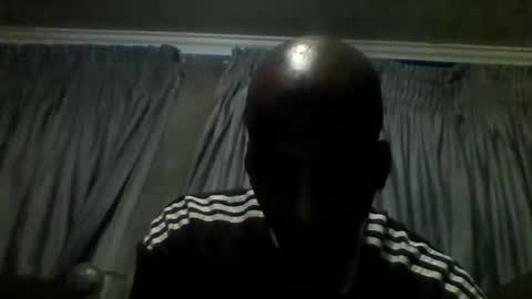 deeloncaz online show from October 18, 2025, 9:37 pm
