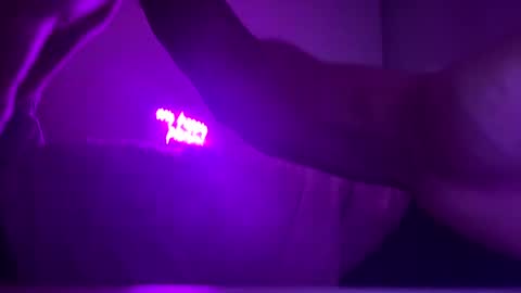 deepassionfruit online show from October 22, 2025, 4:13 am